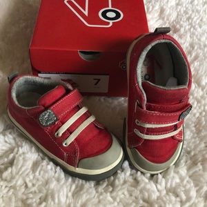 ✨See Kai Run Stevie ll Red/Gray Toddler shoes